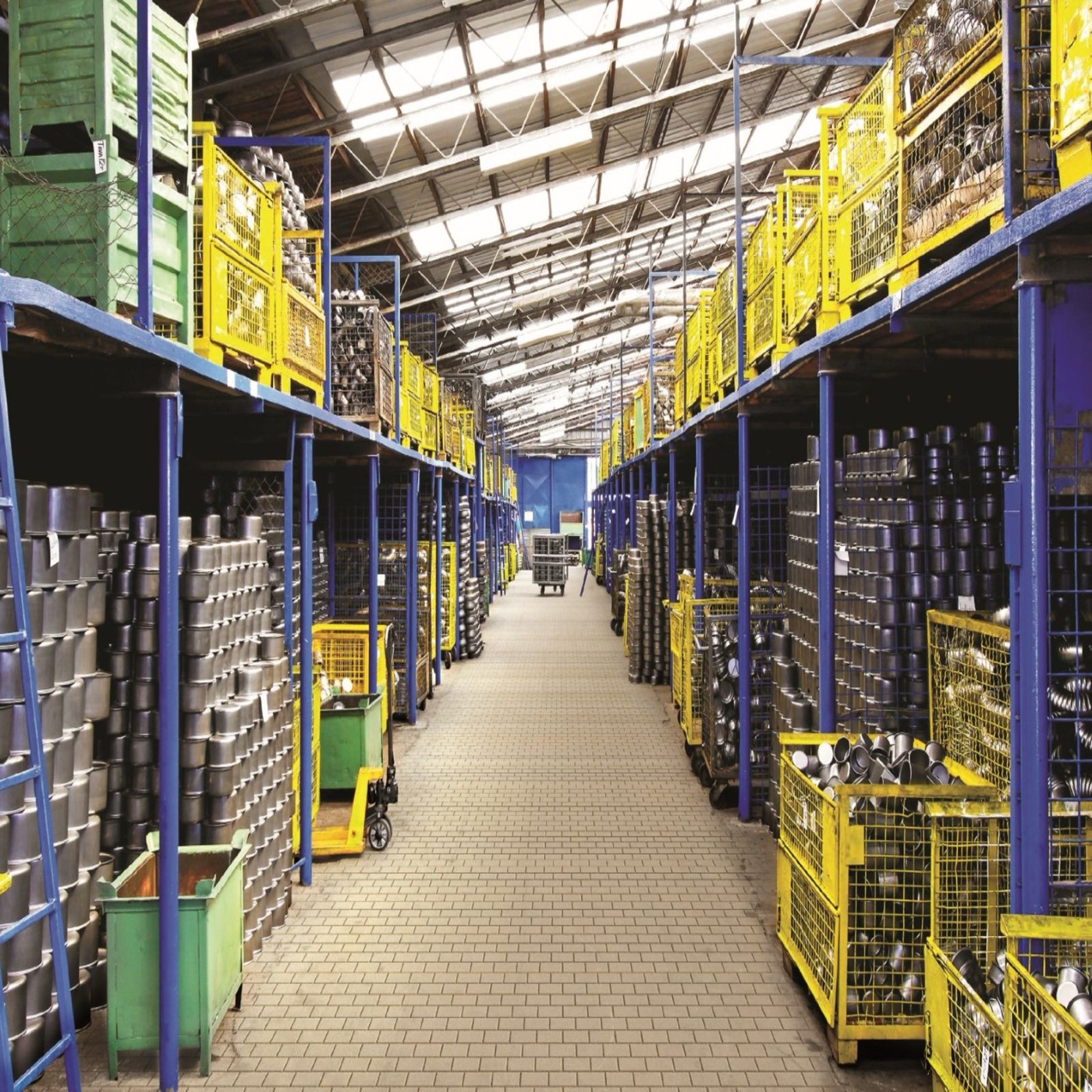 Industrial warehouse shelving with containers
